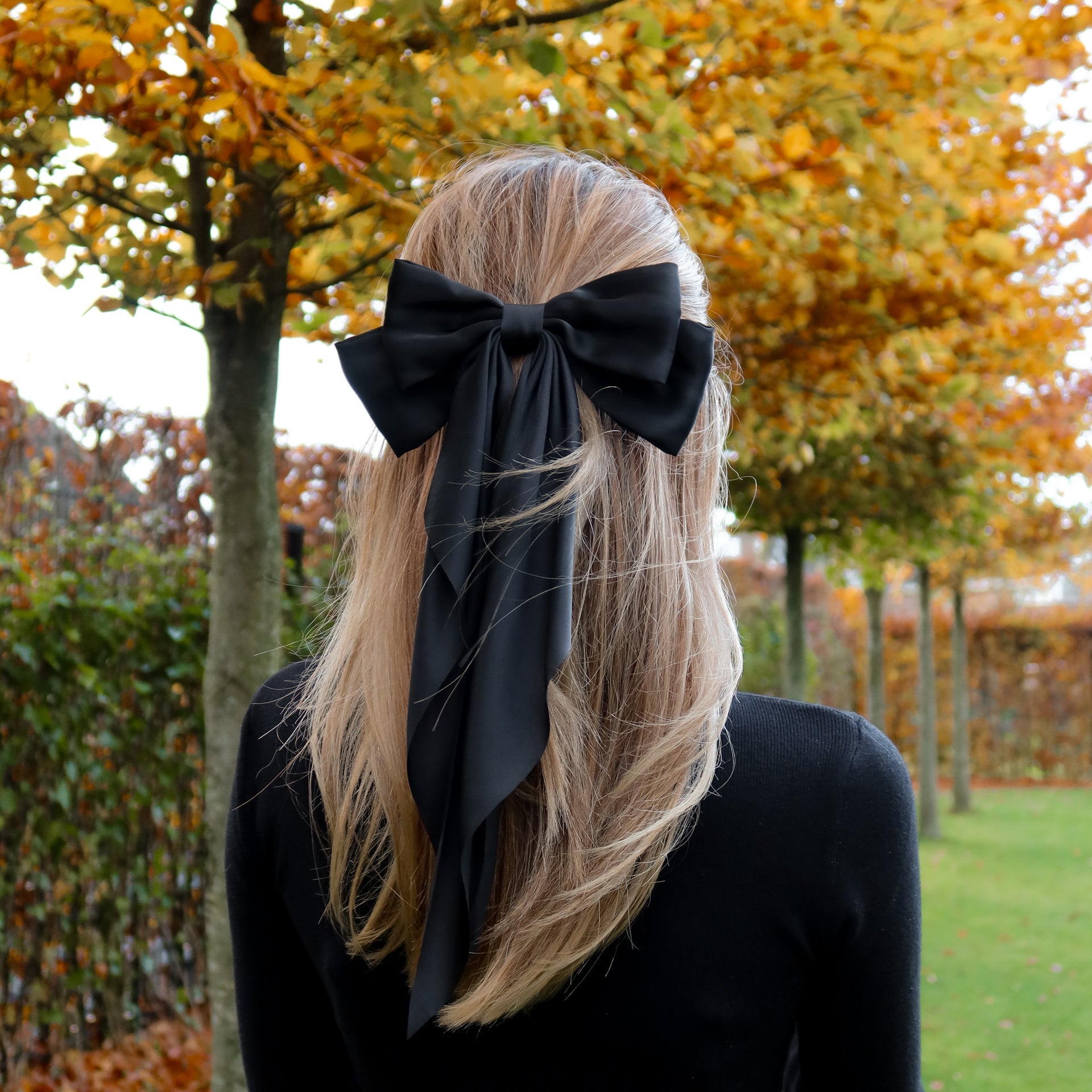 Hair Bow Black Large - Noefie