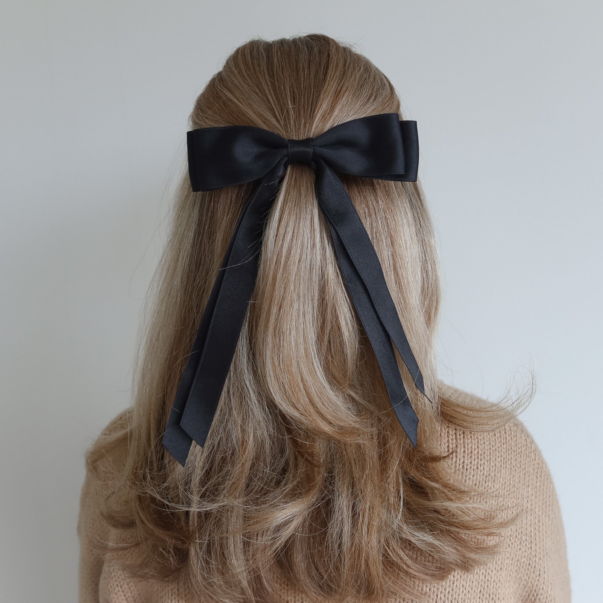 Lint Hair Bow Black - Noefie