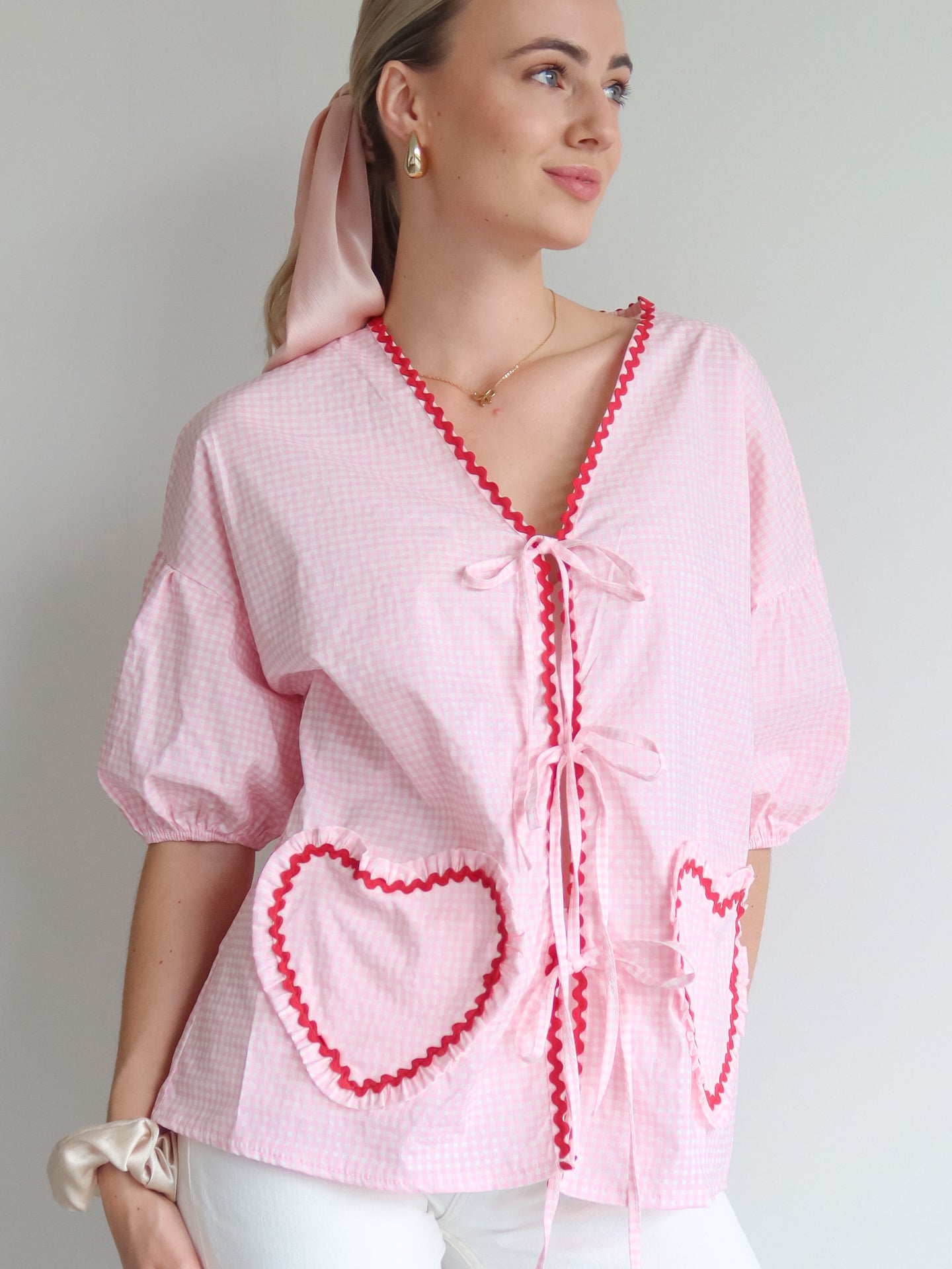 Embroidered Heart Pocket Blouse - Roze - Noefie