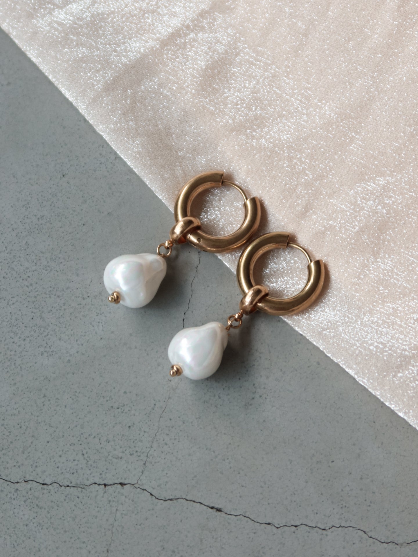 Hoop Earrings with Pearls - Goud - Noefie