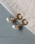 Hoop Earrings with Shell - Goud - Noefie