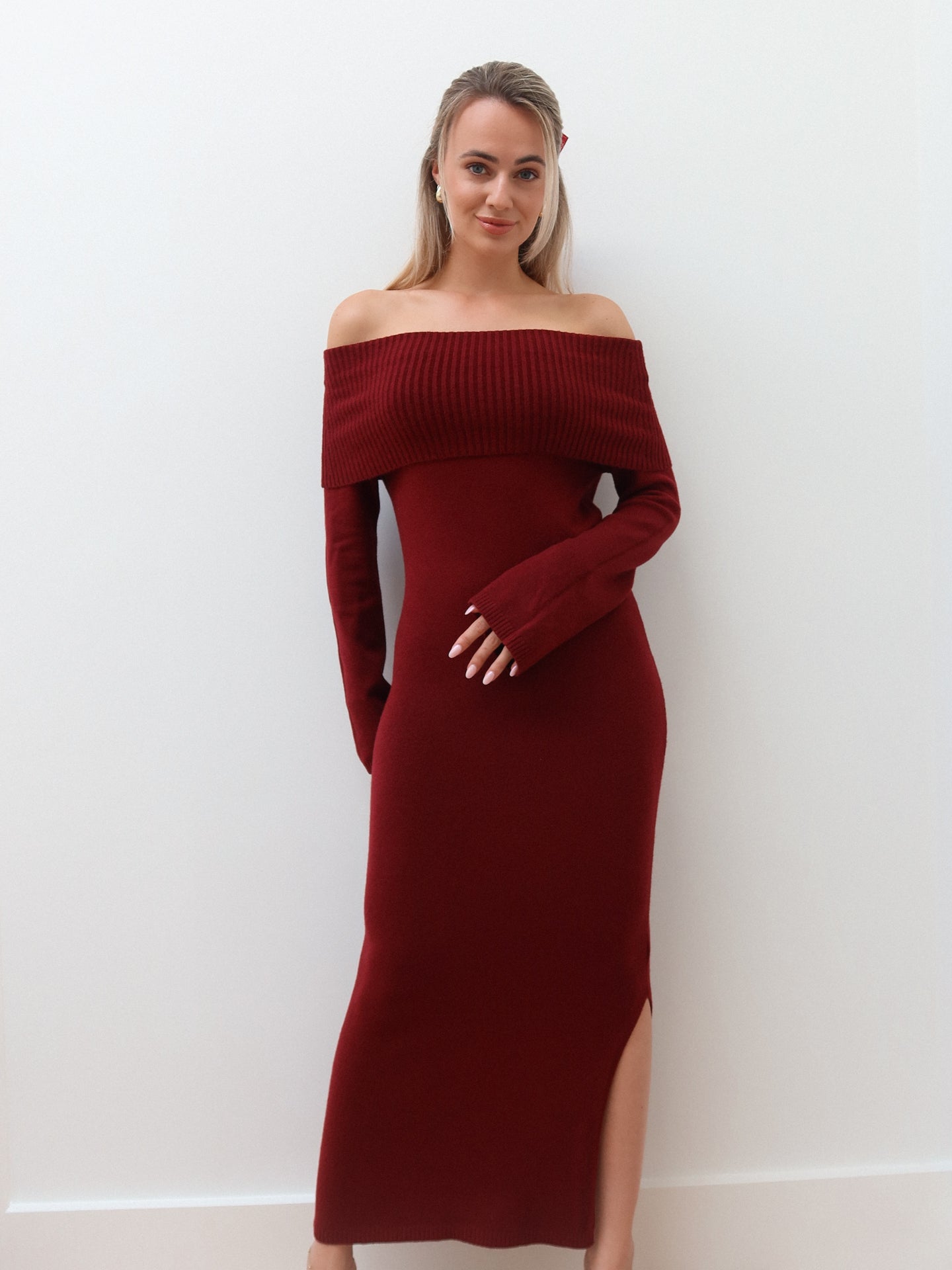 Knitted Off - Shoulder Dress - Burgundy - Noefie