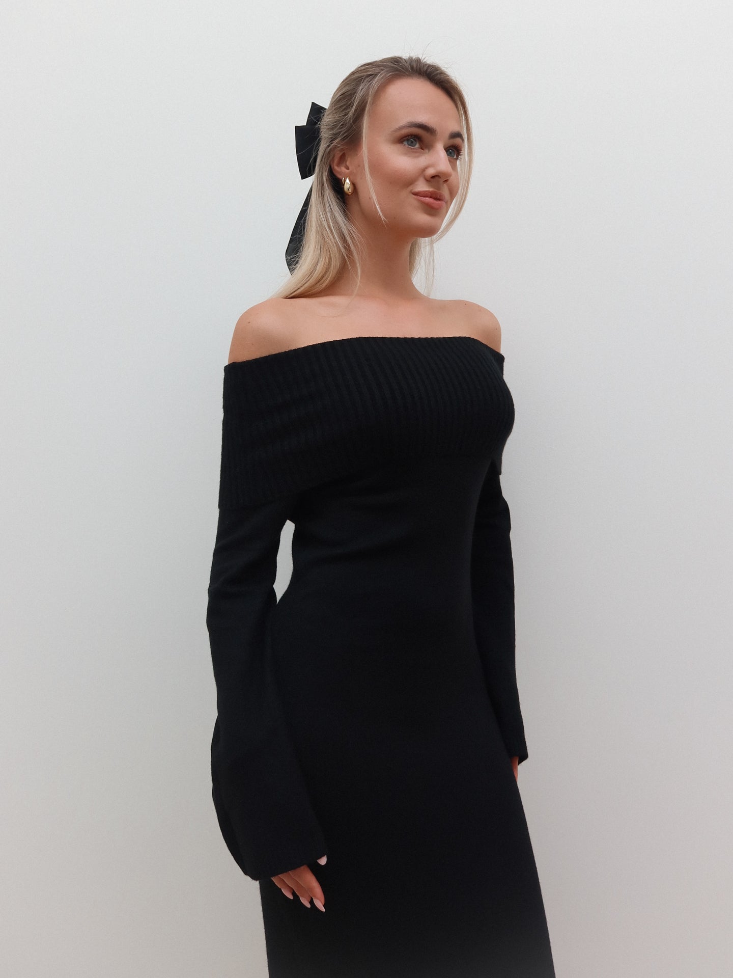 Knitted Off - Shoulder Dress - Zwart - Noefie