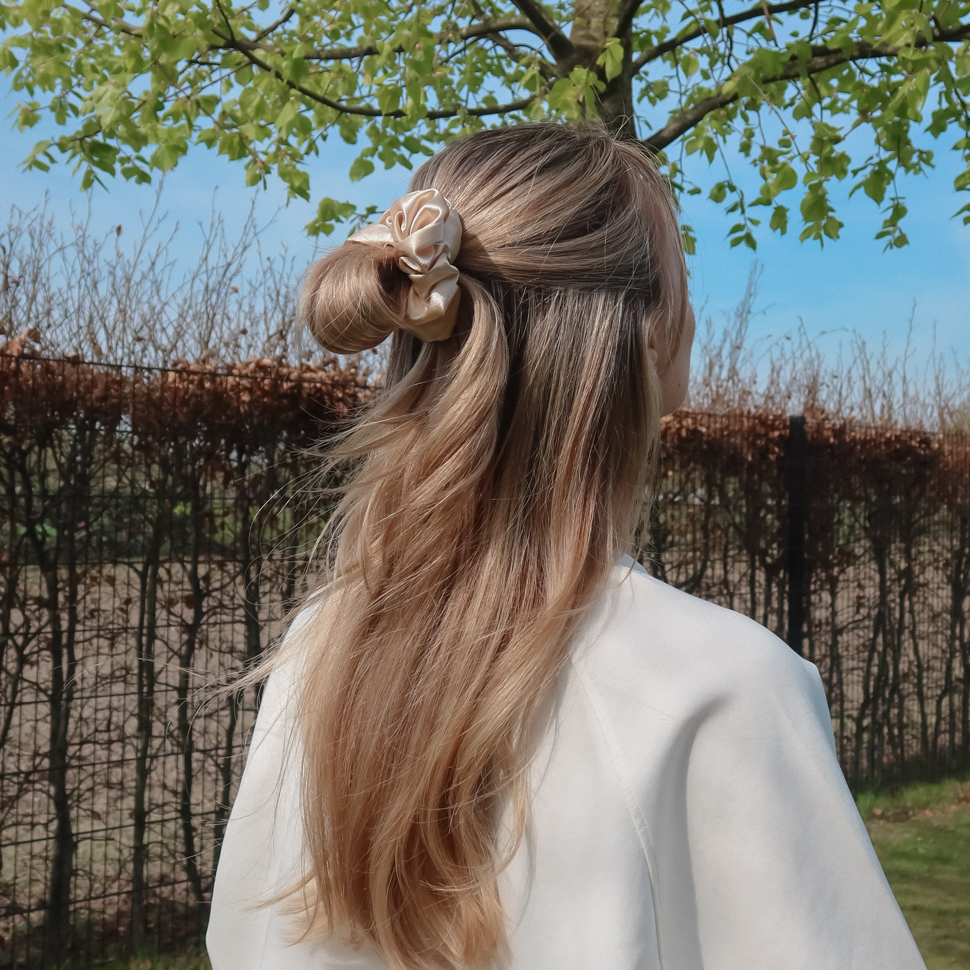 Silk Scrunchie Beige - Noefie